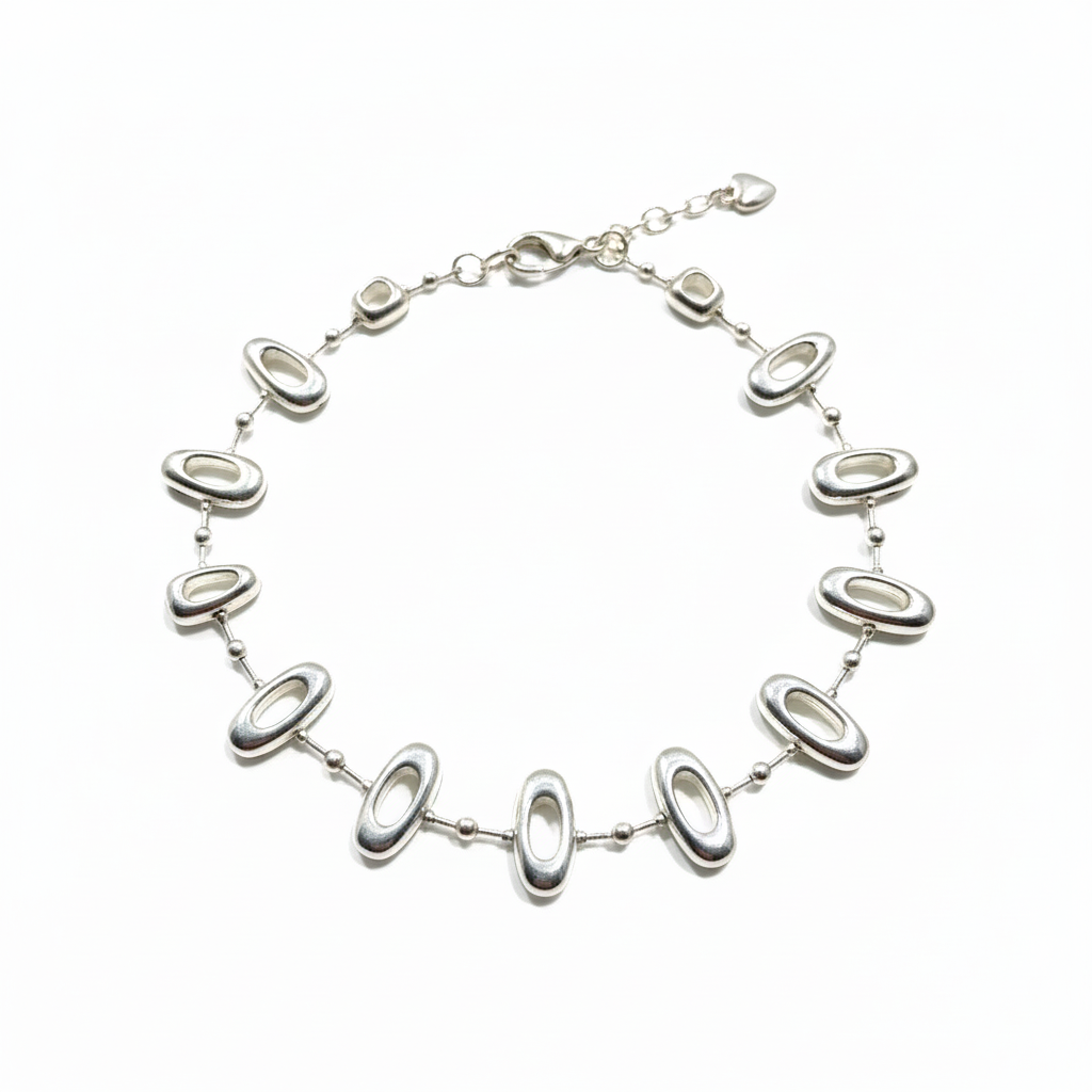 Oval-Link Bracelet with white background