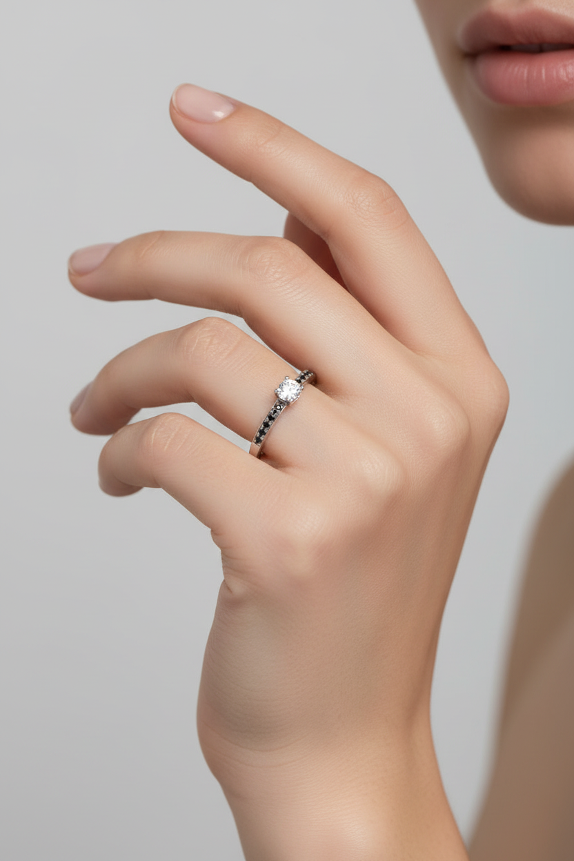 Solitaire Black-Crystal Ring